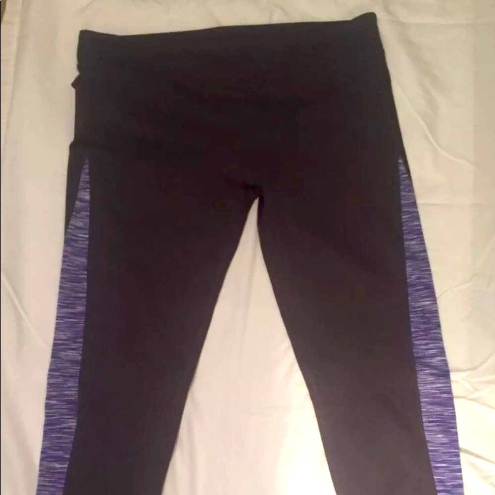 EUC Fabletics Yoga/Stretch Pants